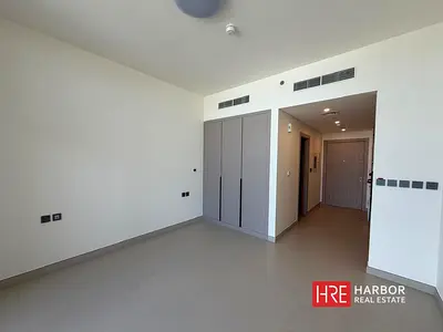 Genuine resale | High floor | Move-in Ready