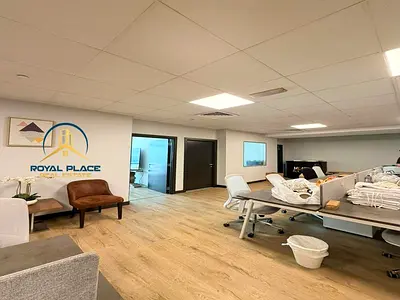 3600 SQFT | Prime Location | Next to Metro