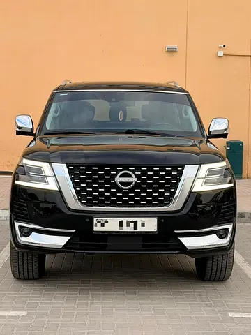 Nissan Patrol SE Platinum 2022 Gcc Black V6 Clean Car