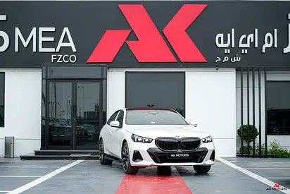 BRAND NEW \ 2026 BMW 5-Series 530Li \ White