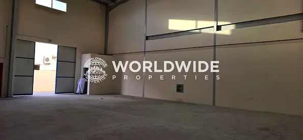 مستودع جديد بمساحة 2,300 قدم مربع للإيجار في الجرف 1، عجمان | موقع مميز بالقرب من مول الصين