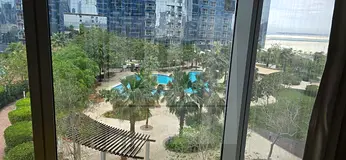 Elegant 2BR Apartment in Gate Tower Mid Floor Bright Layout