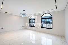 Modern and Spacious Custom Villa | Great Location