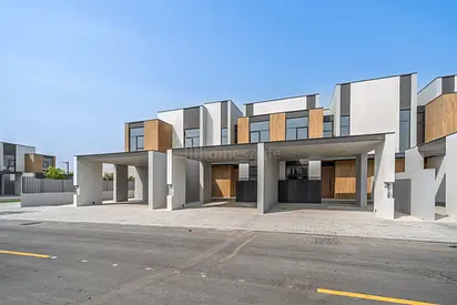 PRIME LOCATION | GENUINE RESALE | MULTIPLE OPTIONS