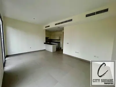 Single row I Close to entrance/amenities I vacant