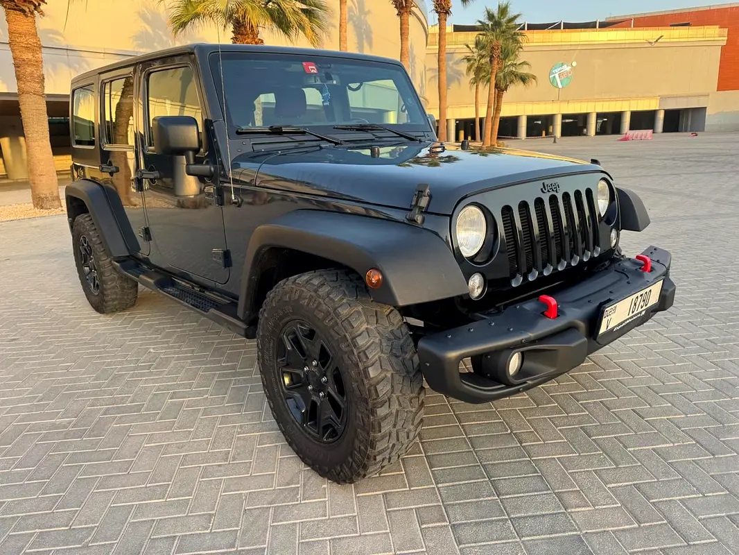 Jeep Wrangler Unlimited 2017 — photo 1 of 12