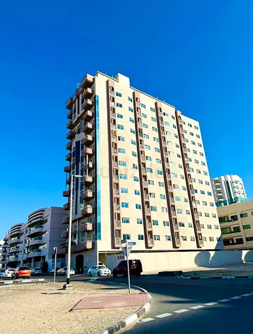 ROOM FOR RENT AL QUSAIS 1