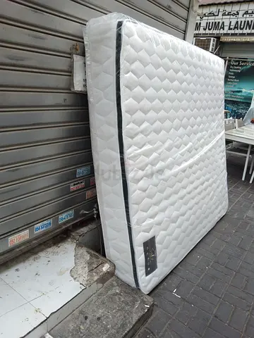 Pillow top mattress 180x200cm king size. All times delivery available