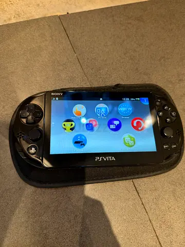 psvita slim modded with games