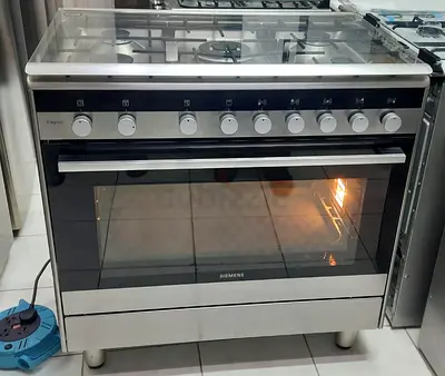 Siemens Full Gas Cooker 90×60cm Mint Condition