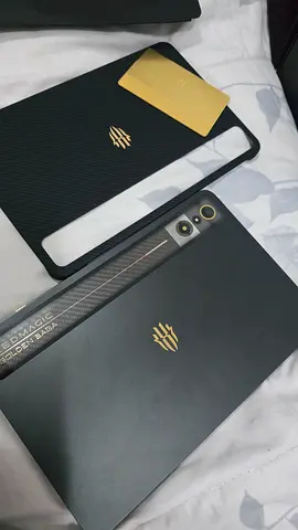 REDMAGIC ASTRA GOLDEN SAGA (1Tera/24GB)