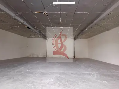 Commercial warehouse for rent in Al Quoz
