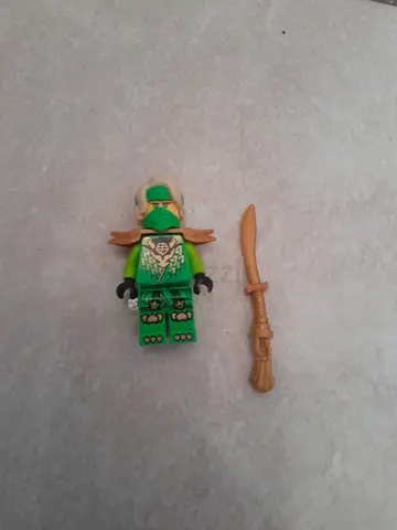 Green ninja Lloyd lego mini figure