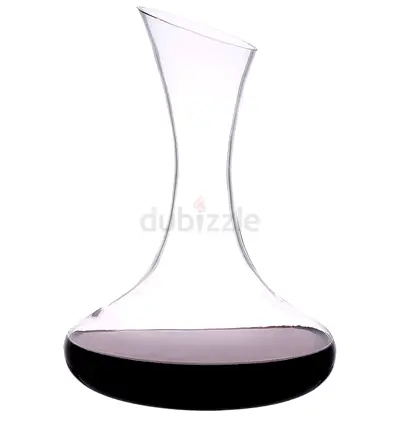 Elegant Glass Wine Decanter – Modern Style