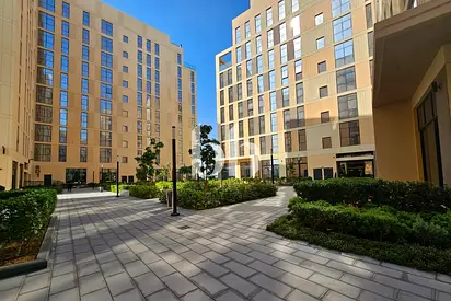 Ready To Move In | Prime Location | Freehold