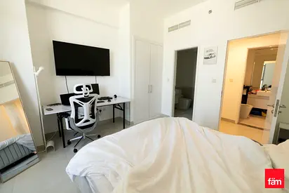 Spacious 1 Bed | Unfurnished | Rented