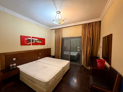 FURNISHED PRIVATE MASTER BEDROOM NEAR BUS STOP