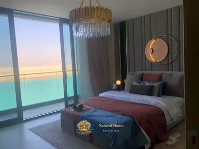 Freehold 5BR Sea View: Furnished, Golden Visa & 4Y Payment Plan