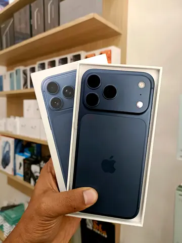 Apple iPhone Pro (Boxed)