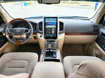 صورة 8 لـ 2018 Toyota LAND CRUISER