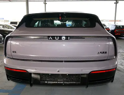 صورة 3 لـ 2025 AUDI E-TRON