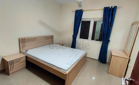 Room for couple near sahara centre