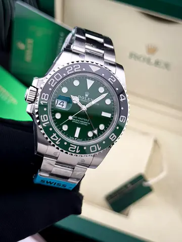 Rolex GMT-MASTER II Green Dial Super Clone