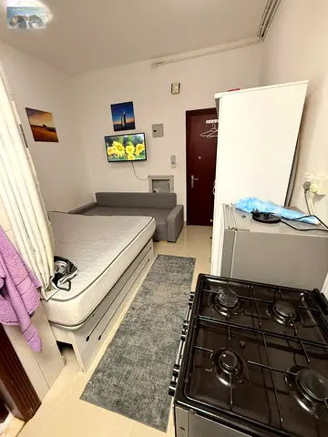 افضل استوديو مفروش بالكامل للإيجار في البوطينة بالشارقة – موقع استراتيجي قريب من جميع الخدمات وسهل الوصول إلى دبي