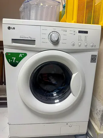 LG 7kg Front Load Washing Machine - Good Condition