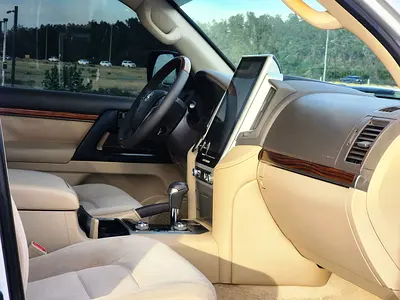 صورة 15 لـ 2018 Toyota LAND CRUISER