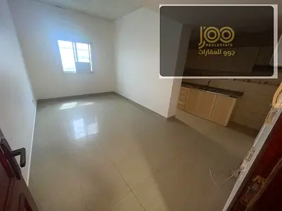 استوديو كبير للإيجار – بجوار محطة الباصات وبنك دبي الإسلامي