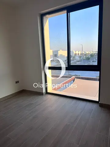 Elegant 3BR | Modern Community | Book Now!