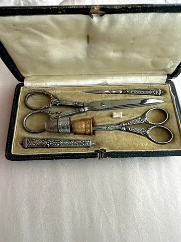 Antique French Sewing Set (c.1900) – Complete in Original Case – Elegant Vintage