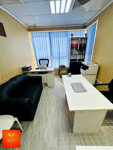 🏢 Ready-to-Move Office | Large Space | Private Entrance | Ideal Business Location ✨
