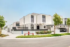 Internal Corner | Next 2 Park | Best Deal