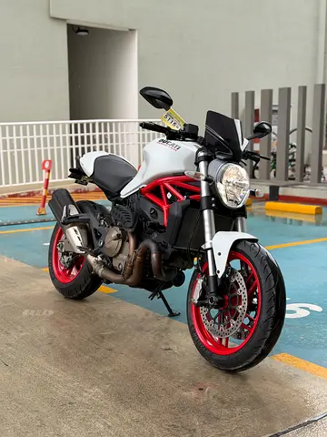 DUCATI MONSTER 821 2014 CLEAN TITTLE