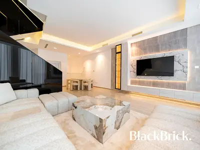 Exceptionally Furnished Ixora Townhouse