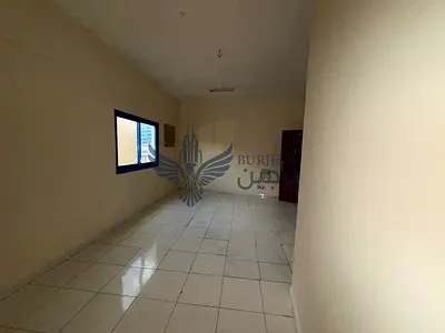 Studio Apartment Family Building Separate Kitchen Near Bus Station