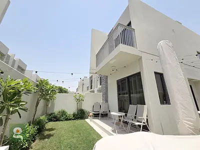 Corner | Unfurnished | Beautiful Garden | 6 Cheques