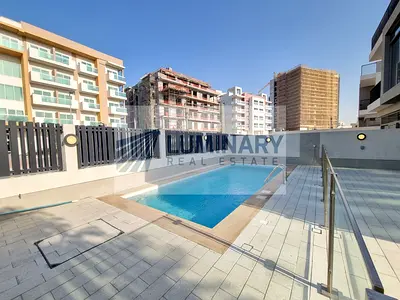 Barnd new spirt pool open view maid room well maintained all amenities