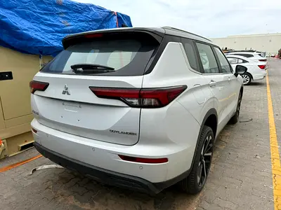 Mitsubishi Outlander Premium 2022