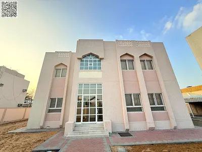 Elegant 5 Bedroom Villa with Majlis & Large Yard | Rent AED 120,000 in Al Jerf 1