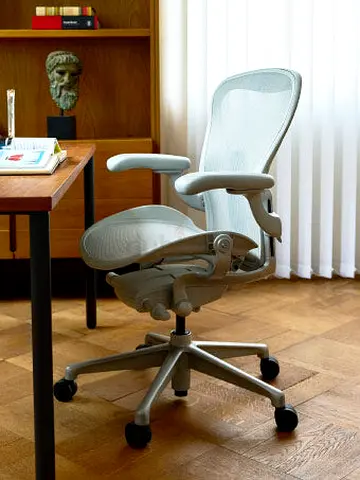 New Under Warranty Remastered V2 Version Herman Miller Aeron Mineral Chair Fully Adjustable Size B