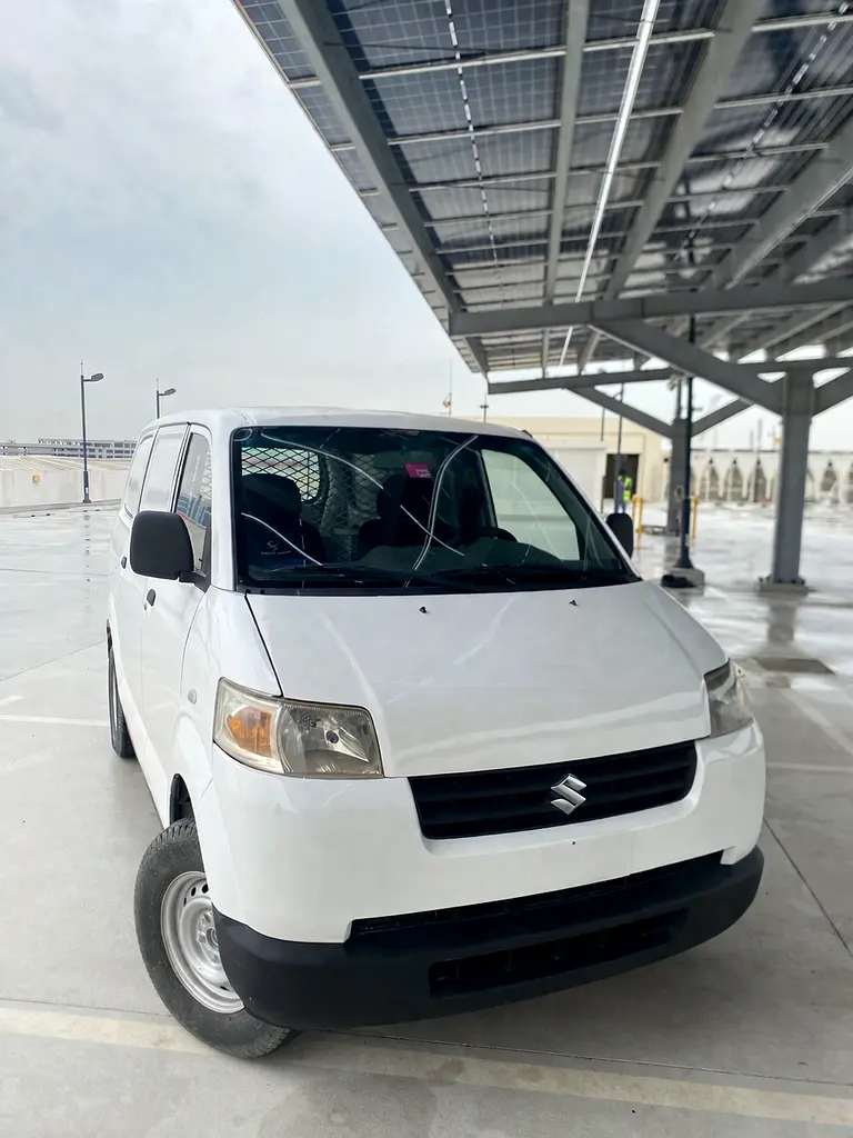 Suzuki APV Van 2006 — photo 1 of 5