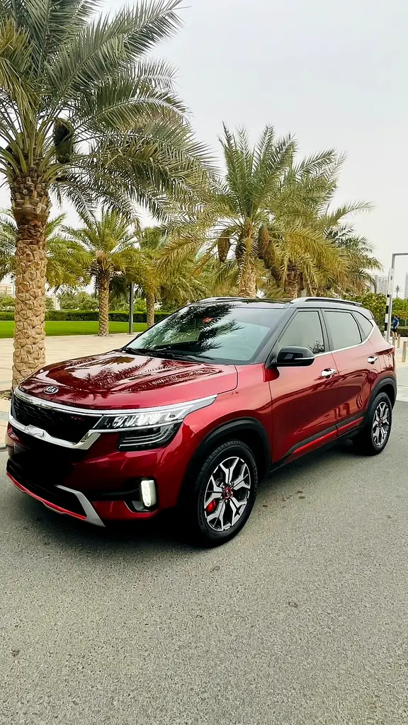 Kia Seltos 2021 — photo 1 of 4