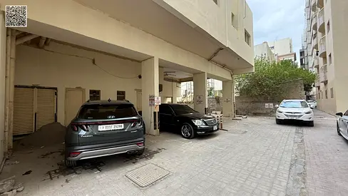 Building for sale in Al Rashidiya area, excellent location and price.