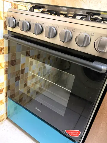 Midea 4 burner Gas cooker