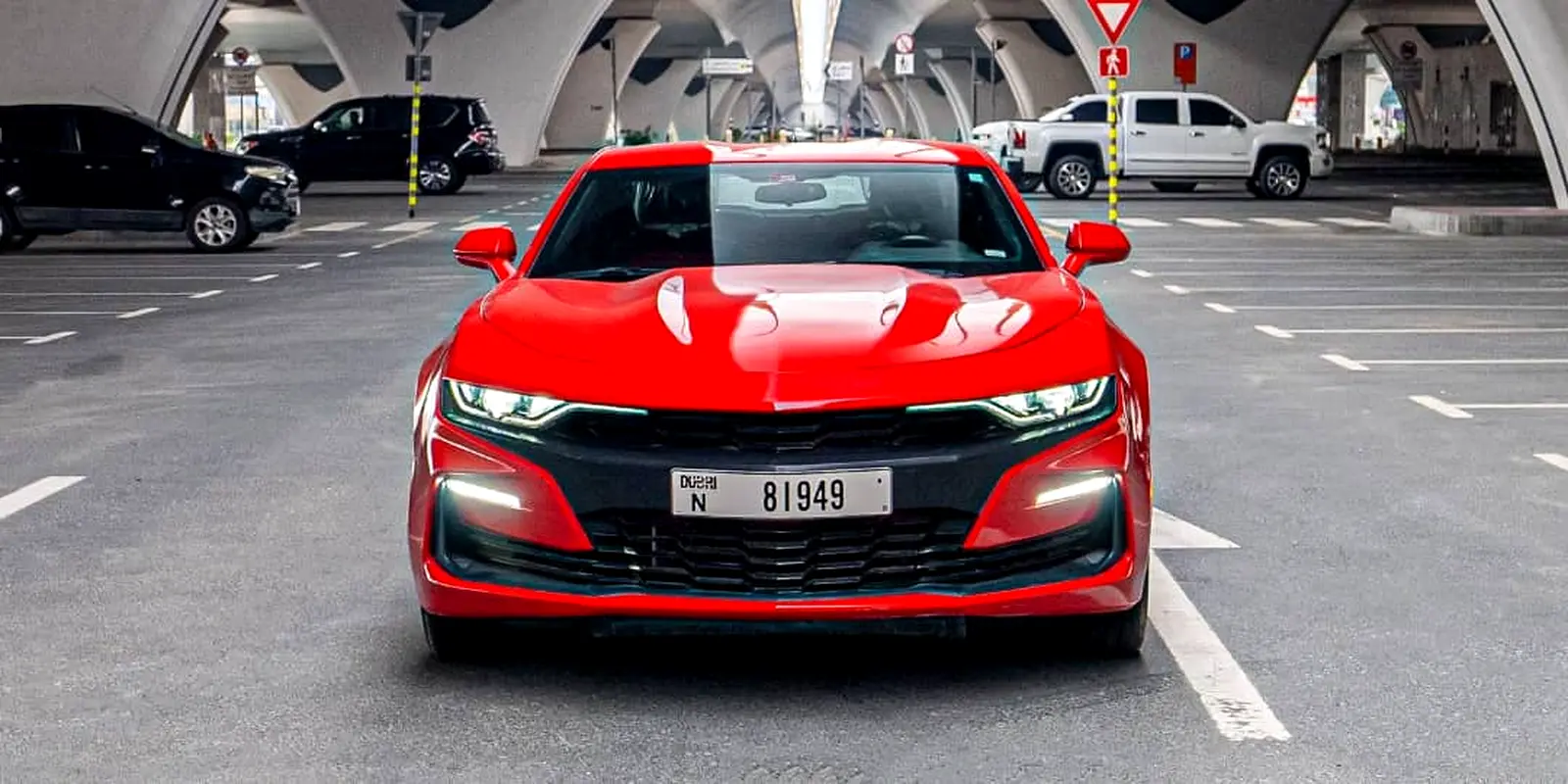 Chevrolet Camaro 2020 — photo 1 of 5