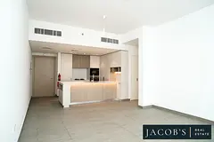 Largest Layout I Vacant I Top floor