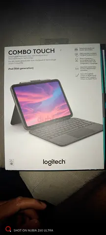Logitech Combo Touch keyboard case ipad 10gen